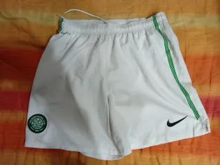 Completo Celtic e maglia Palermo