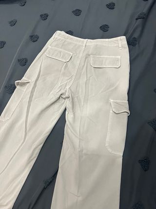 Pantalón cargo ZARA beige ancho