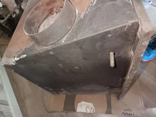 Chimenea casette de metal y cristal