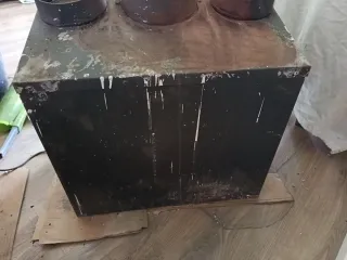 Chimenea casette de metal y cristal