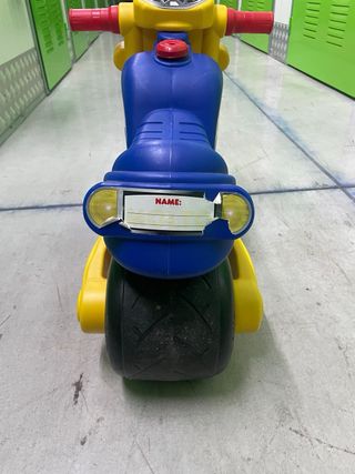 Moto correpasillos Molto  Como nueva