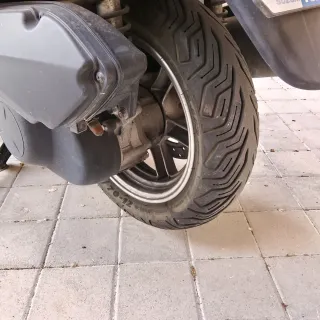Suzuki Burgman 200cc Gris