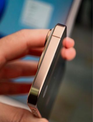 iPhone 16 Pro 128GB Dorado 89%