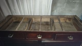Mueble armario castaño de madera