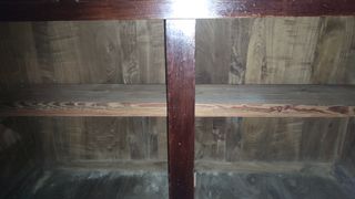 Mueble armario castaño de madera