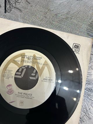 The Police 45 Giri Every Little Thing She Does Is