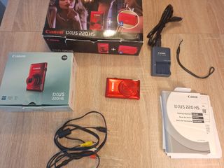 Cámara Digital Canon IXUS 220 HS Roja