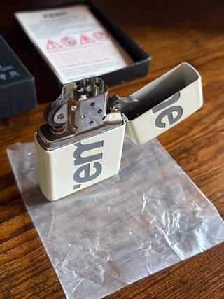 Accendino Zippo Supreme