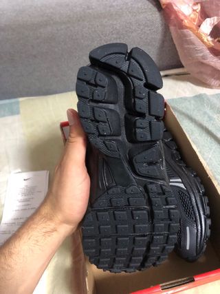 Nike Vomero 5 GG Negro / gris nardo talla 38
