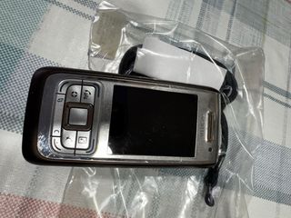 Teléfono Móvil Nokia Plata y Negro