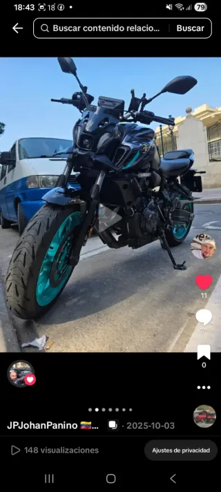 Yamaha MT-07  gris y negro6800