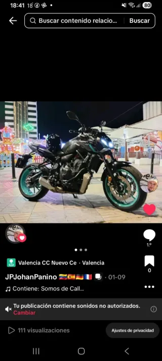 Yamaha MT-07  gris y negro6800