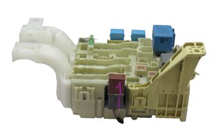 Caja de Fusibles TOYOTA YARIS 8273052700 82730-52700 61213-0490 612130490