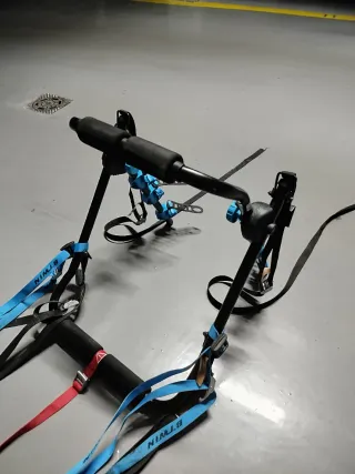 Portabicicletas con agarre acolchado para 3 bicis