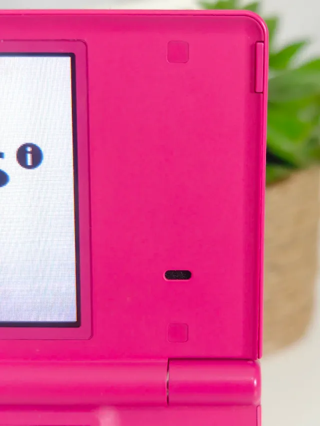 Consola Nintendo DSI en caja completa