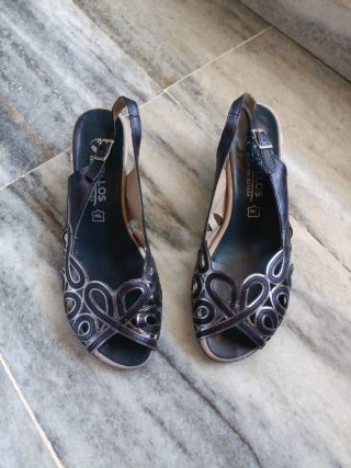 Sandalias Callaghan y sandalias Pitillo Talla 38