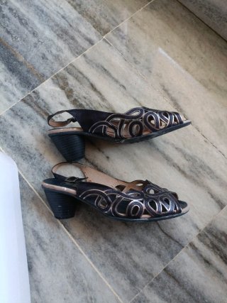 Sandalias Callaghan y sandalias Pitillo Talla 38