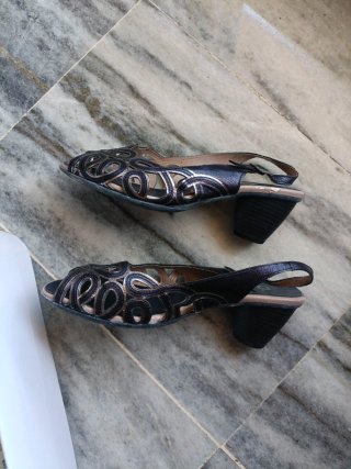 Sandalias Callaghan y sandalias Pitillo Talla 38