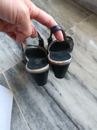 Sandalias Callaghan y sandalias Pitillo Talla 38