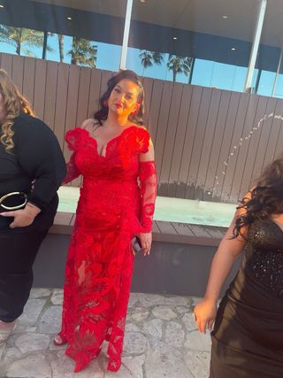 Vestido fiesta rojo perla y canutillo