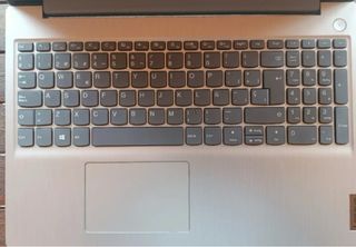 Portátil Lenovo Ideapad 3 AMD 3020e Gris