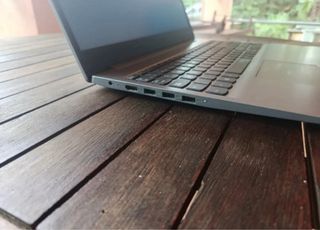 Portátil Lenovo Ideapad 3 AMD 3020e Gris