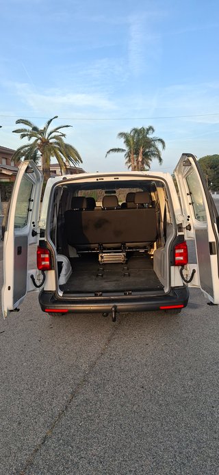 Volkswagen Transporter T6 2016 9 plazas, ITV anual