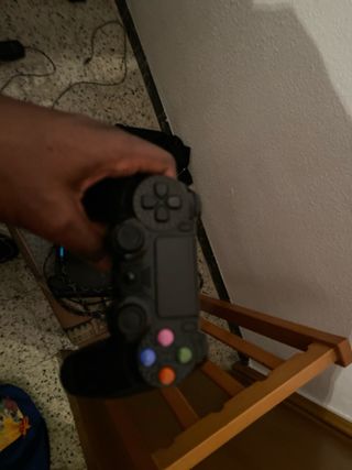 PlayStation 4 Slim Negra