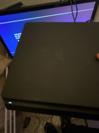 PlayStation 4 Slim Negra