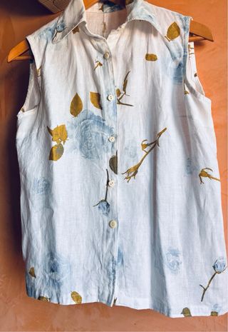 Camisa sin mangas estampado floral