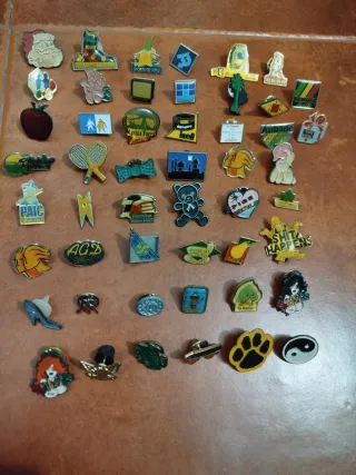 Lote 50 pins x 5€