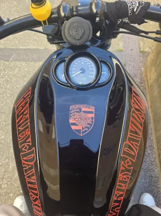 Harley-Davidson VRSC Night Rod Negra