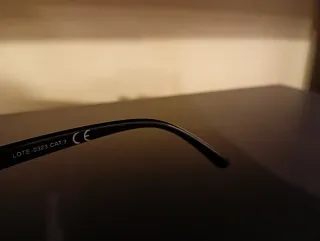 Occhiali da sole donna neri e oro