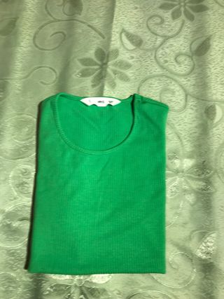Camiseta Mango verde talla M