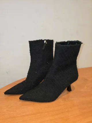 Botines negros tacón metalizado