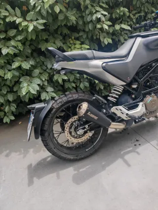 Husqvarna Svartpilen 125 Negra/Gris