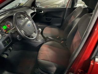 Ford Fiesta diesel. 2009. 150kms