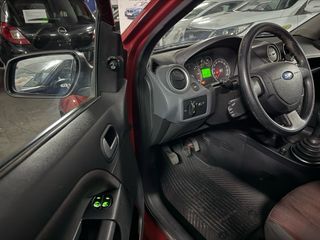 Ford Fiesta diesel. 2009. 150kms