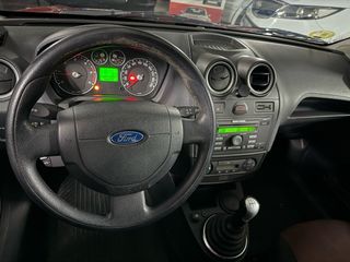 Ford Fiesta diesel. 2009. 150kms
