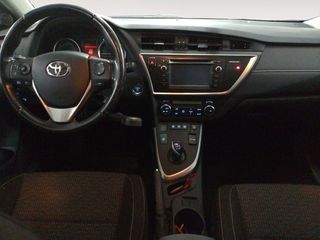 Toyota Auris Hybrid Feel!
