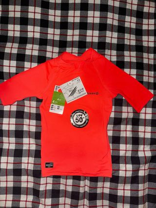 Camiseta protección solar niños UPF 50+