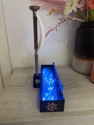 Espositore One Piece con Vela 3D e LED