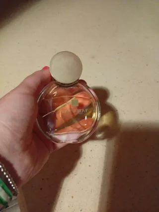 Perfume Avon Far Away nuevo modelo es la faraguay