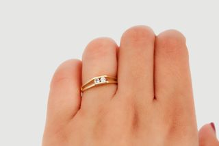 Anillo De Oro De 18K Con Diamantes.. Ref: 045-01-01937