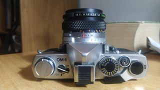 Olympus OM-1n/Motor Drive/Zuiko/Flash/Custodia