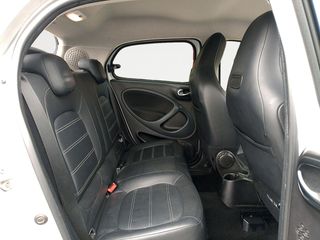 Smart Forfour EQ electric drive 60 kW (82 CV)