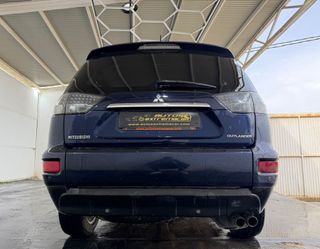 MITSUBISHI OUTLANDER 4WD 220 DI-D MOTION 156CV 7PZ
