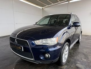MITSUBISHI OUTLANDER 4WD 220 DI-D MOTION 156CV 7PZ