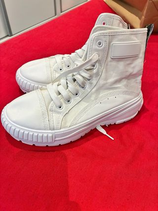 Botines de lona blancos