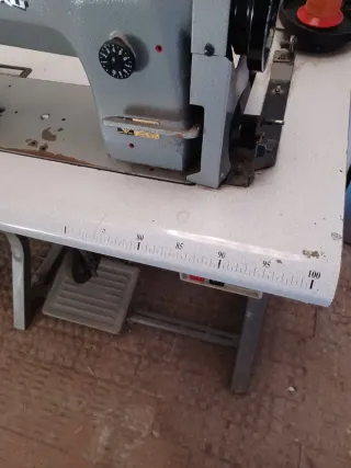 Máquina de coser triple arrastre SEIKO